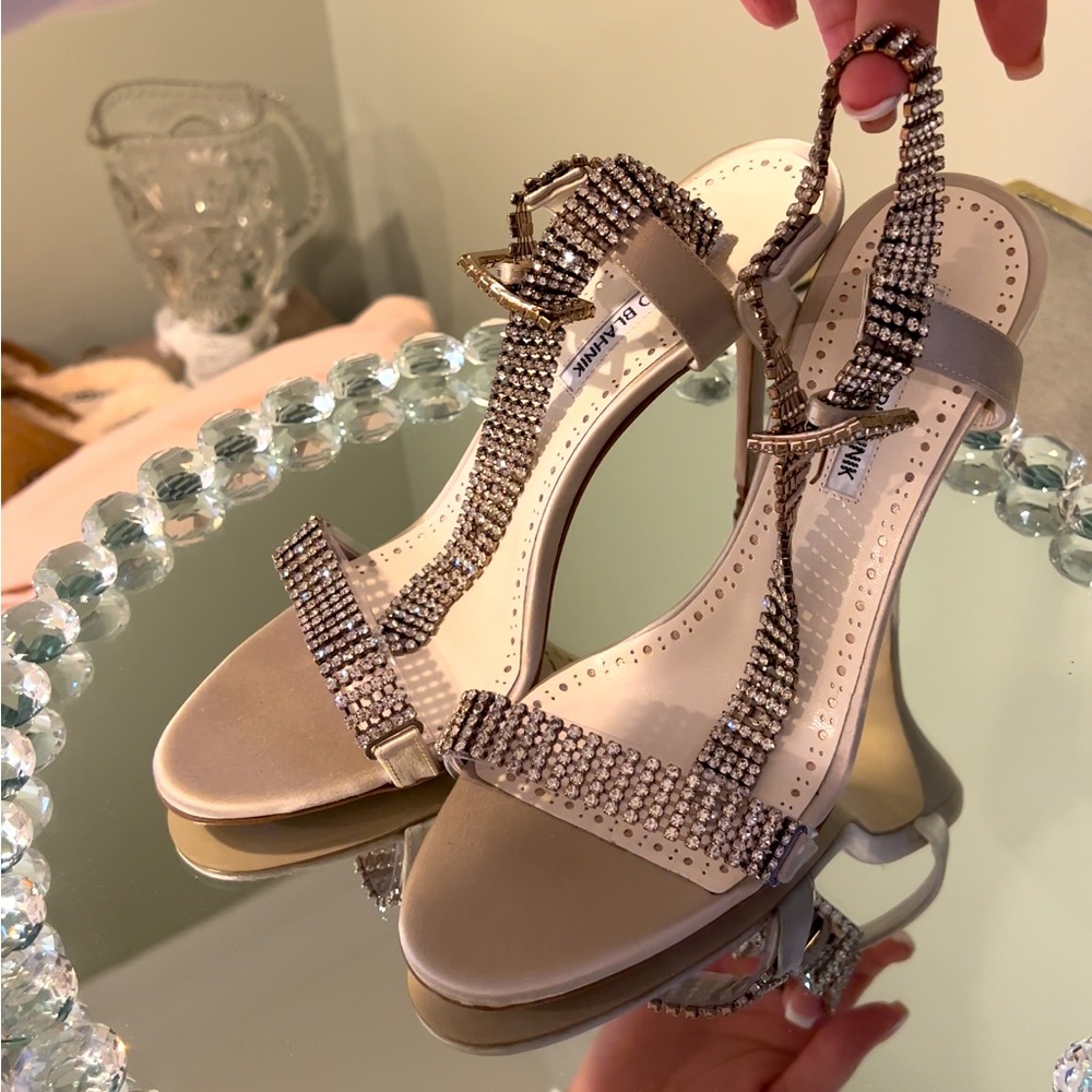 Manolo Blahnik heels! BRAND NEW, NEVER WORN